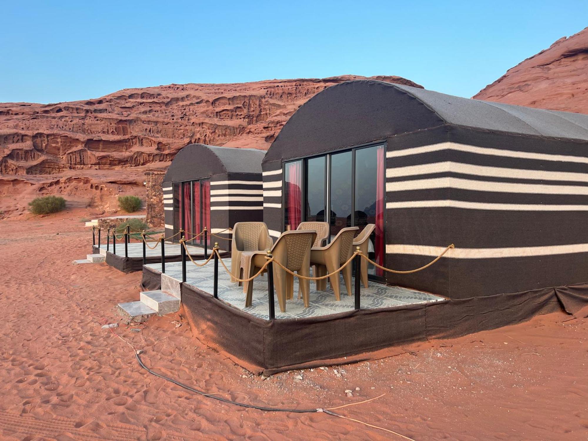 Magic Desert Rose Campsite *